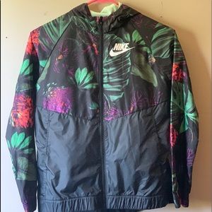 Nike wind jacket floral